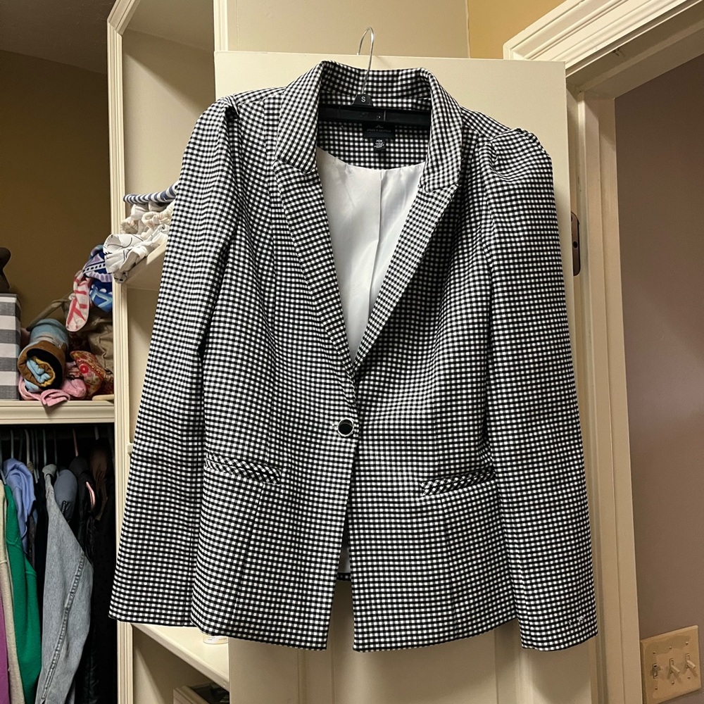 Medium, Jules & Leopold, black & white checkered blazer